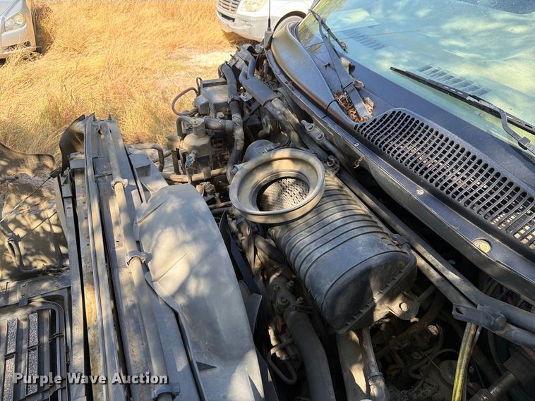 image for item ES8135 2007 Chevrolet C8500 dump truck