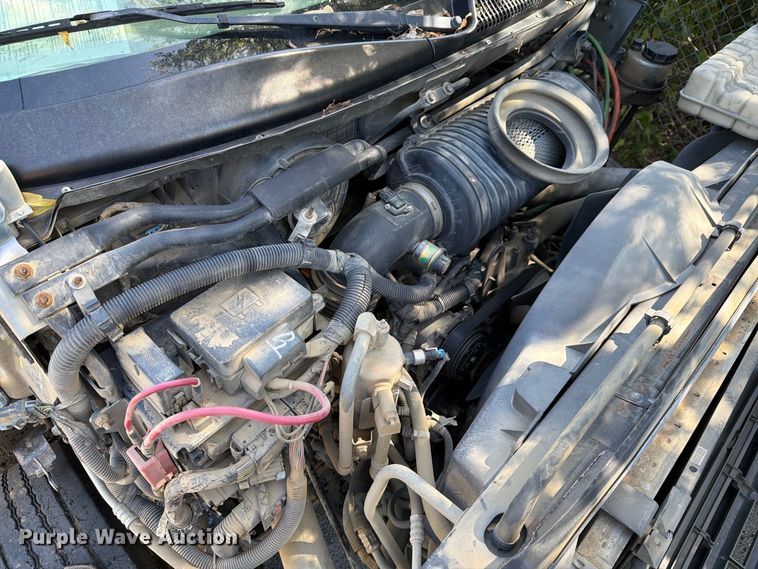 image for item ES8135 2007 Chevrolet C8500 dump truck