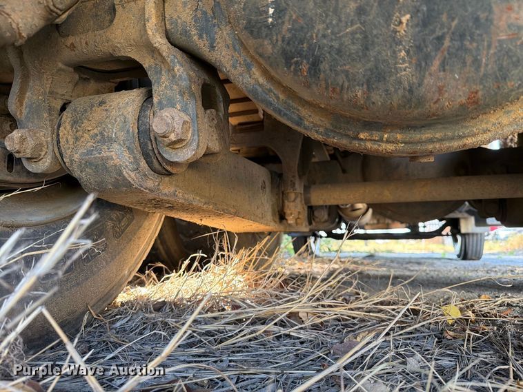 image for item ES8135 2007 Chevrolet C8500 dump truck