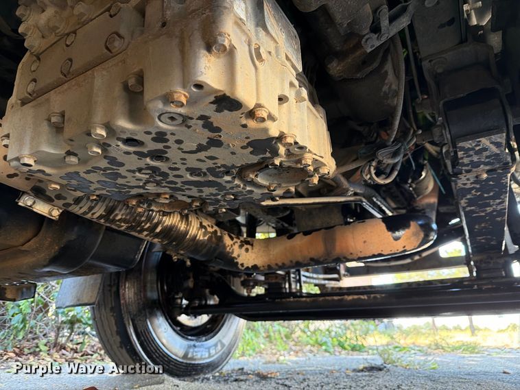image for item ES8135 2007 Chevrolet C8500 dump truck