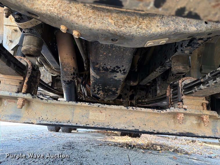 image for item ES8135 2007 Chevrolet C8500 dump truck