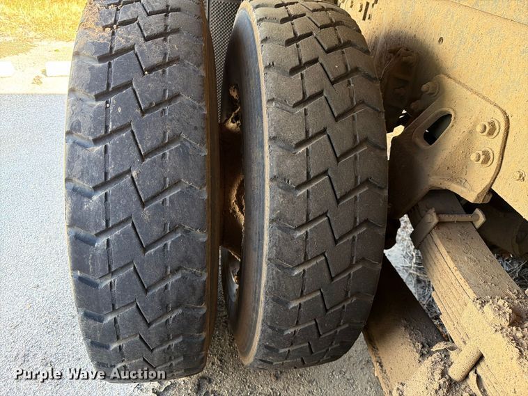 image for item ES8135 2007 Chevrolet C8500 dump truck