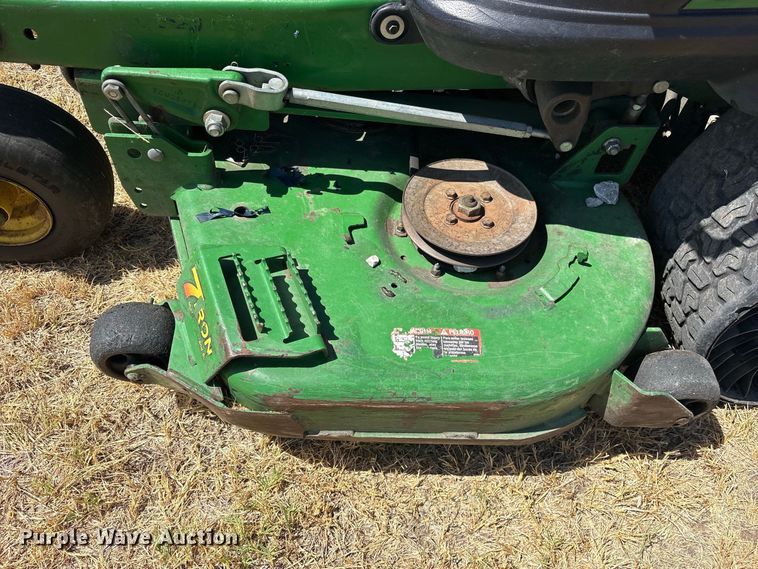 image for item ES8136 2018 John Deere Z970R lawn mower