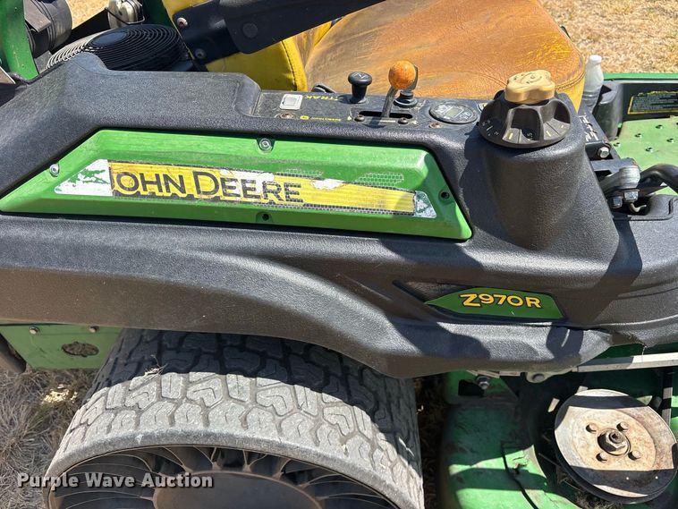image for item ES8136 2018 John Deere Z970R lawn mower