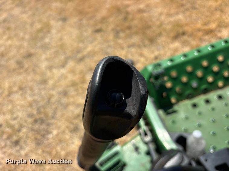 image for item ES8136 2018 John Deere Z970R lawn mower
