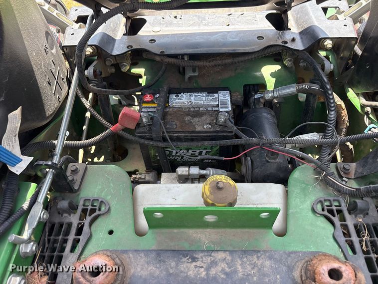 image for item ES8136 2018 John Deere Z970R lawn mower