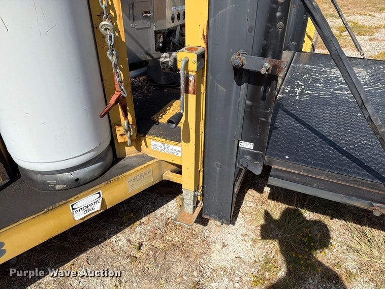 image for item ES8139 melter applicator