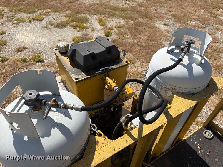 image for item ES8139 melter applicator