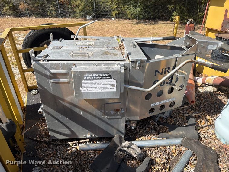 image for item ES8139 melter applicator