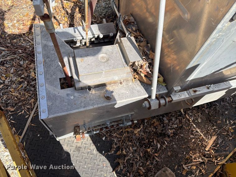 image for item ES8139 melter applicator