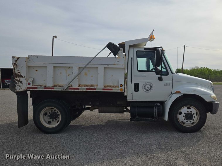 image for item ET5185 2007 International MA015 dump truck
