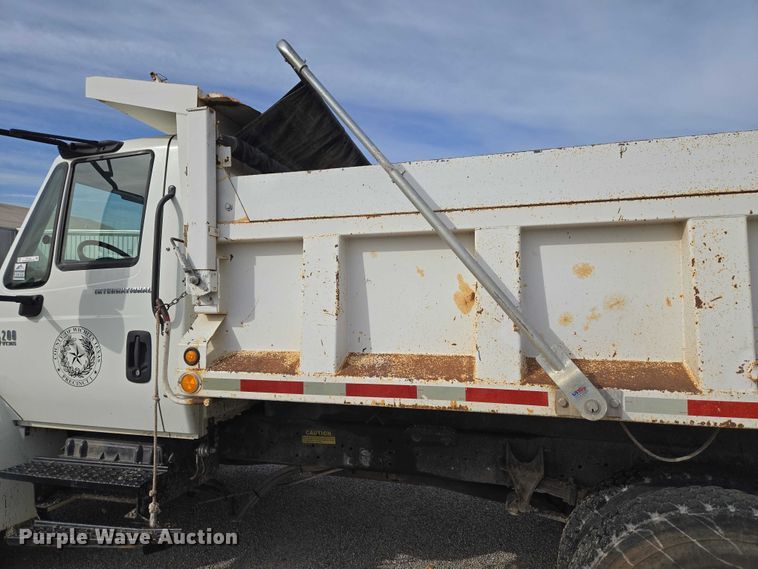 image for item ET5185 2007 International MA015 dump truck
