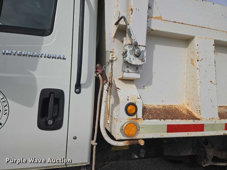 image for item ET5185 2007 International MA015 dump truck