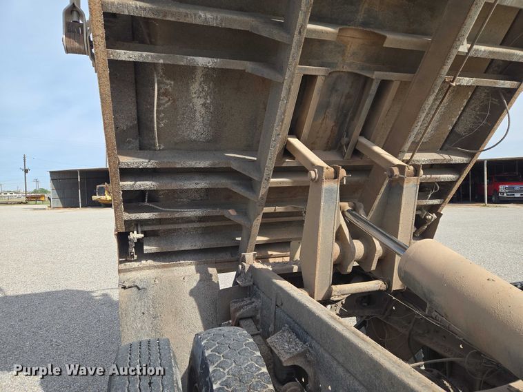 image for item ET5185 2007 International MA015 dump truck
