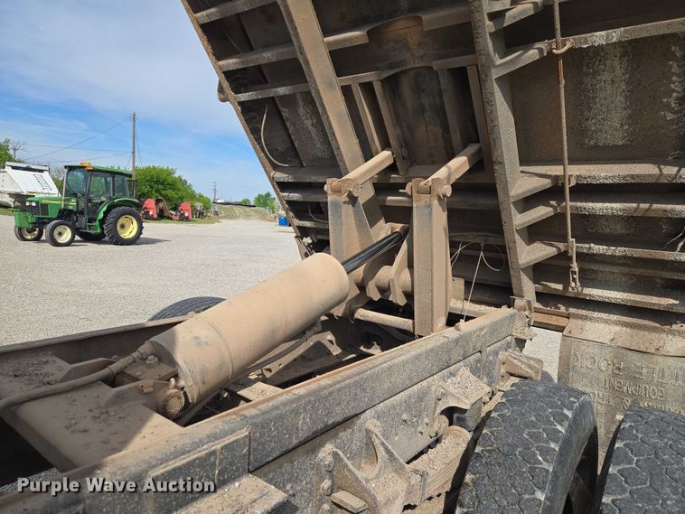 image for item ET5185 2007 International MA015 dump truck