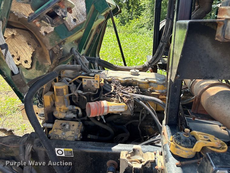 image for item ET6493 2002 Peterbilt refuse truck