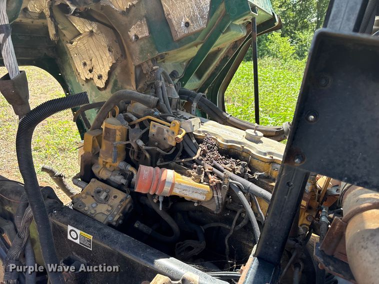 image for item ET6493 2002 Peterbilt refuse truck