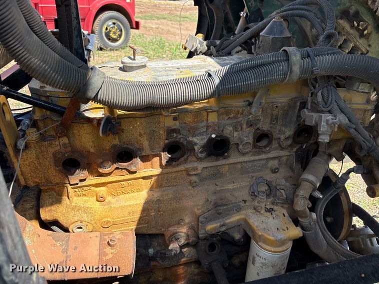 image for item ET6493 2002 Peterbilt refuse truck