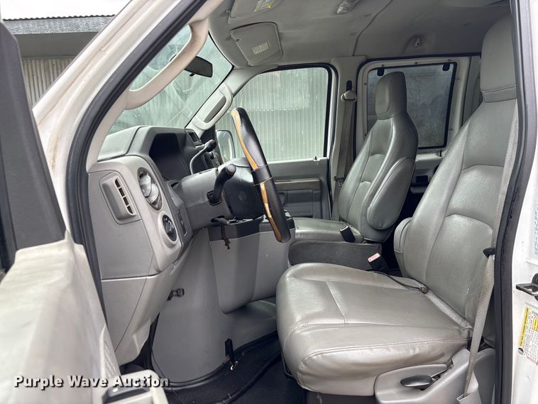 image for item EU0686 2009 Ford E350 