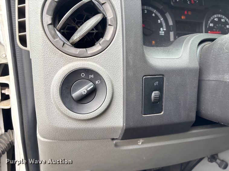 image for item EU0686 2009 Ford E350 