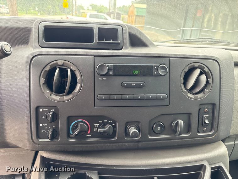 image for item EU0686 2009 Ford E350 