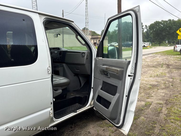 image for item EU0686 2009 Ford E350 