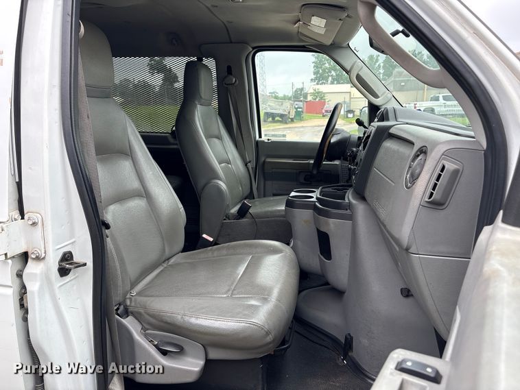 image for item EU0686 2009 Ford E350 