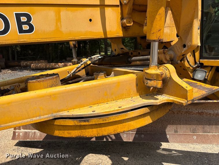 image for item EU0689 1992 John Deere 670B motor grader