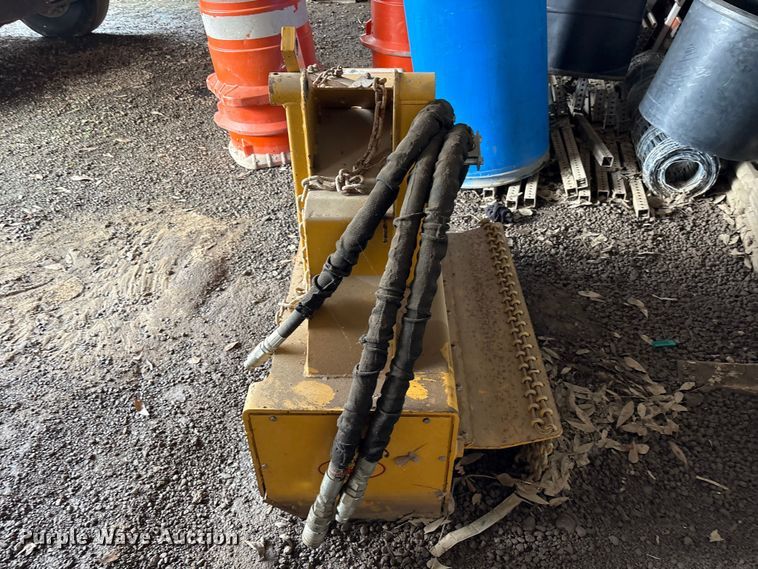 image for item EU0698 Tiger side boom mulcher
