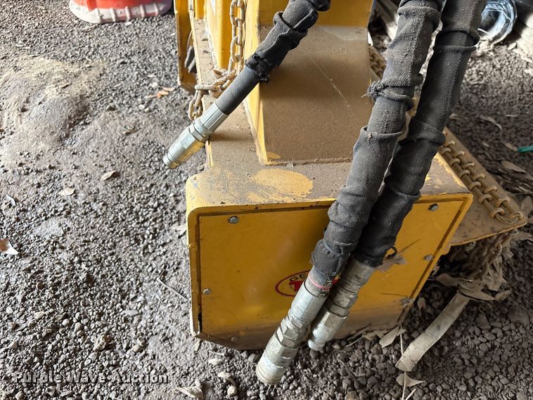 image for item EU0698 Tiger side boom mulcher