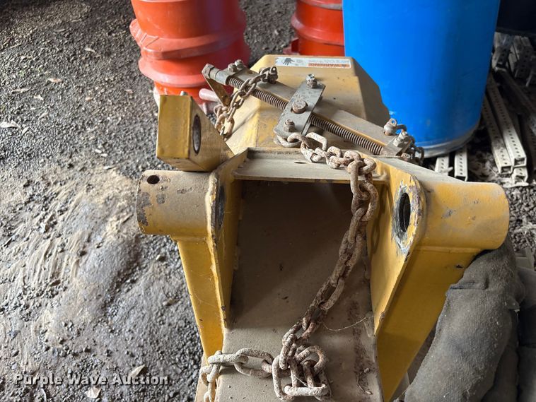 image for item EU0698 Tiger side boom mulcher