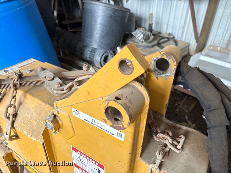 image for item EU0698 Tiger side boom mulcher