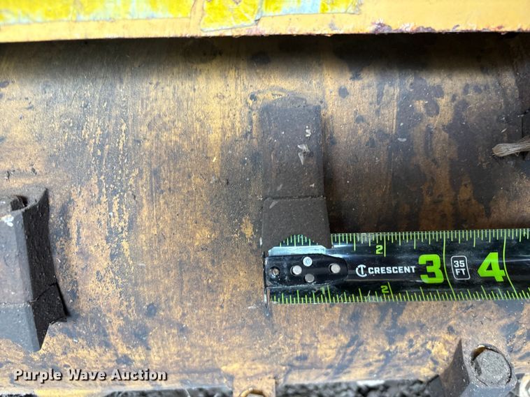 image for item EU0698 Tiger side boom mulcher