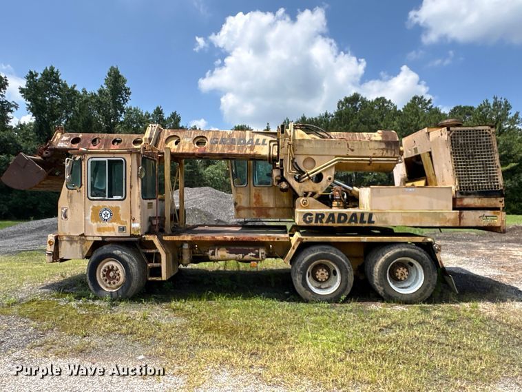 image for item EU0701 Gradall 660E 