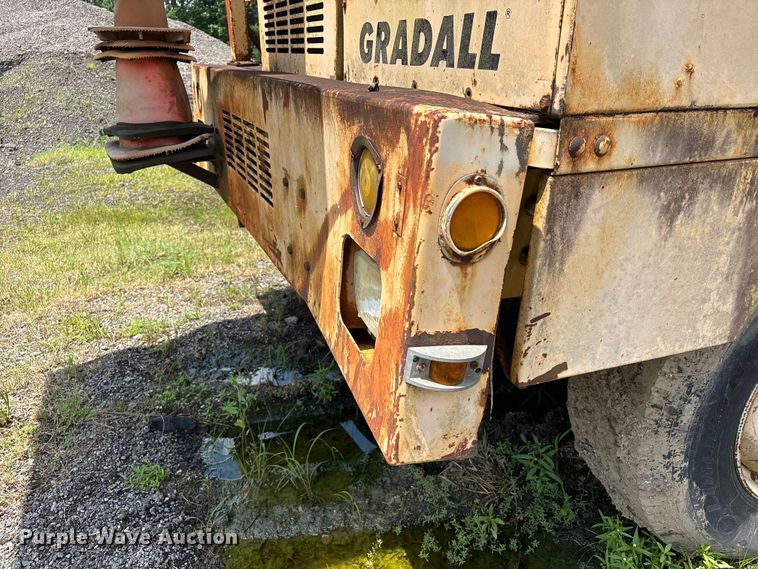 image for item EU0701 Gradall 660E 