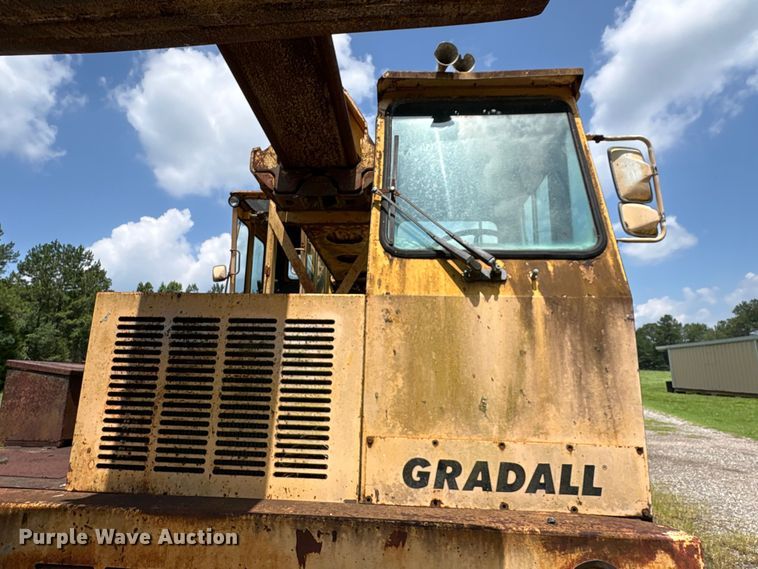 image for item EU0701 Gradall 660E 
