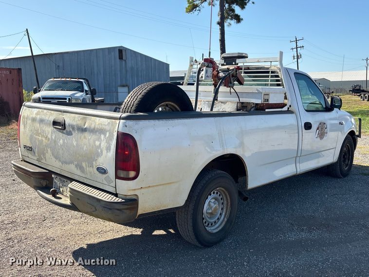 image for item EU0826 1997 Ford F150 pickup truck
