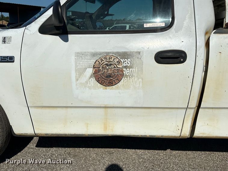 image for item EU0826 1997 Ford F150 pickup truck