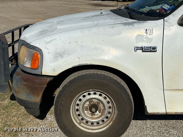 image for item EU0826 1997 Ford F150 pickup truck