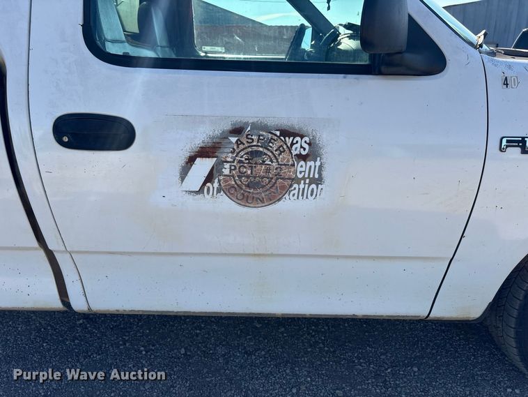 image for item EU0826 1997 Ford F150 pickup truck