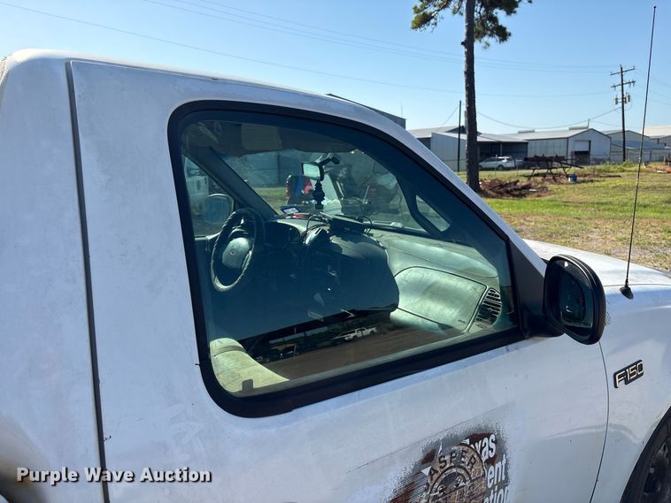 image for item EU0826 1997 Ford F150 pickup truck