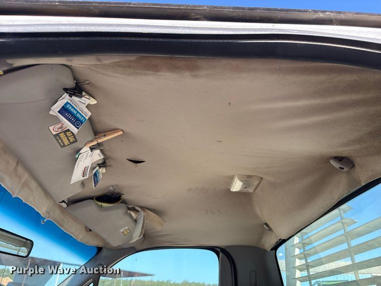 image for item EU0826 1997 Ford F150 pickup truck