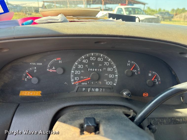 image for item EU0826 1997 Ford F150 pickup truck