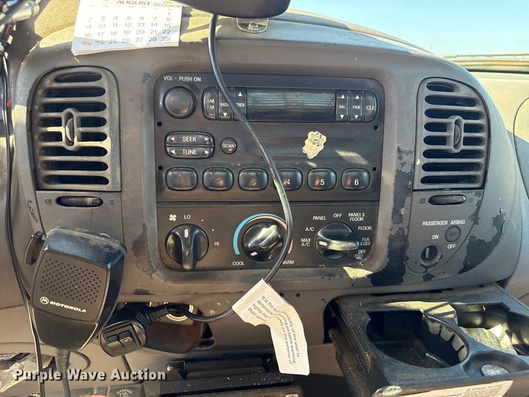image for item EU0826 1997 Ford F150 pickup truck
