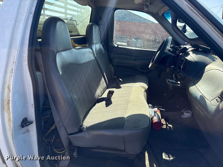 image for item EU0826 1997 Ford F150 pickup truck