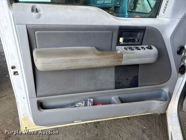 image for item EU0828 2007 Ford F-150 Ext. Cab pickup truck