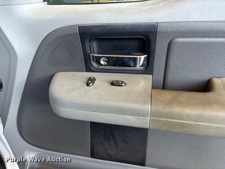 image for item EU0828 2007 Ford F-150 Ext. Cab pickup truck