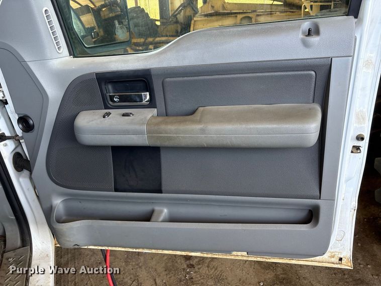 image for item EU0828 2007 Ford F-150 Ext. Cab pickup truck