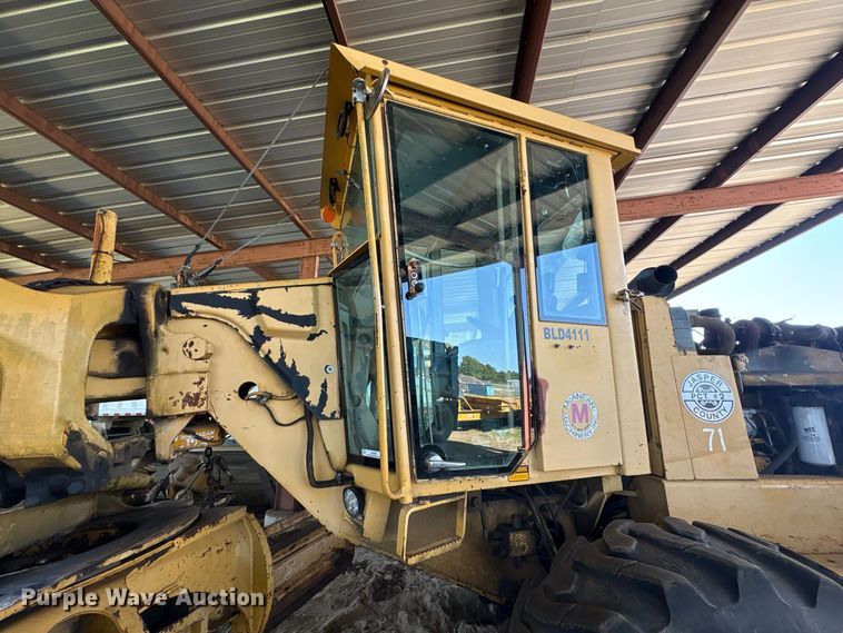 image for item EU0829 1994 John Deere 770BH motor grader