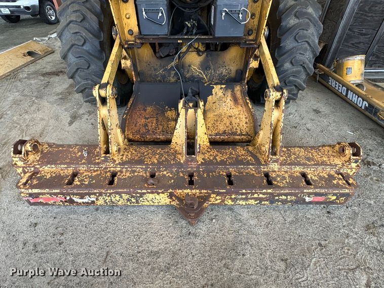 image for item EU0829 1994 John Deere 770BH motor grader